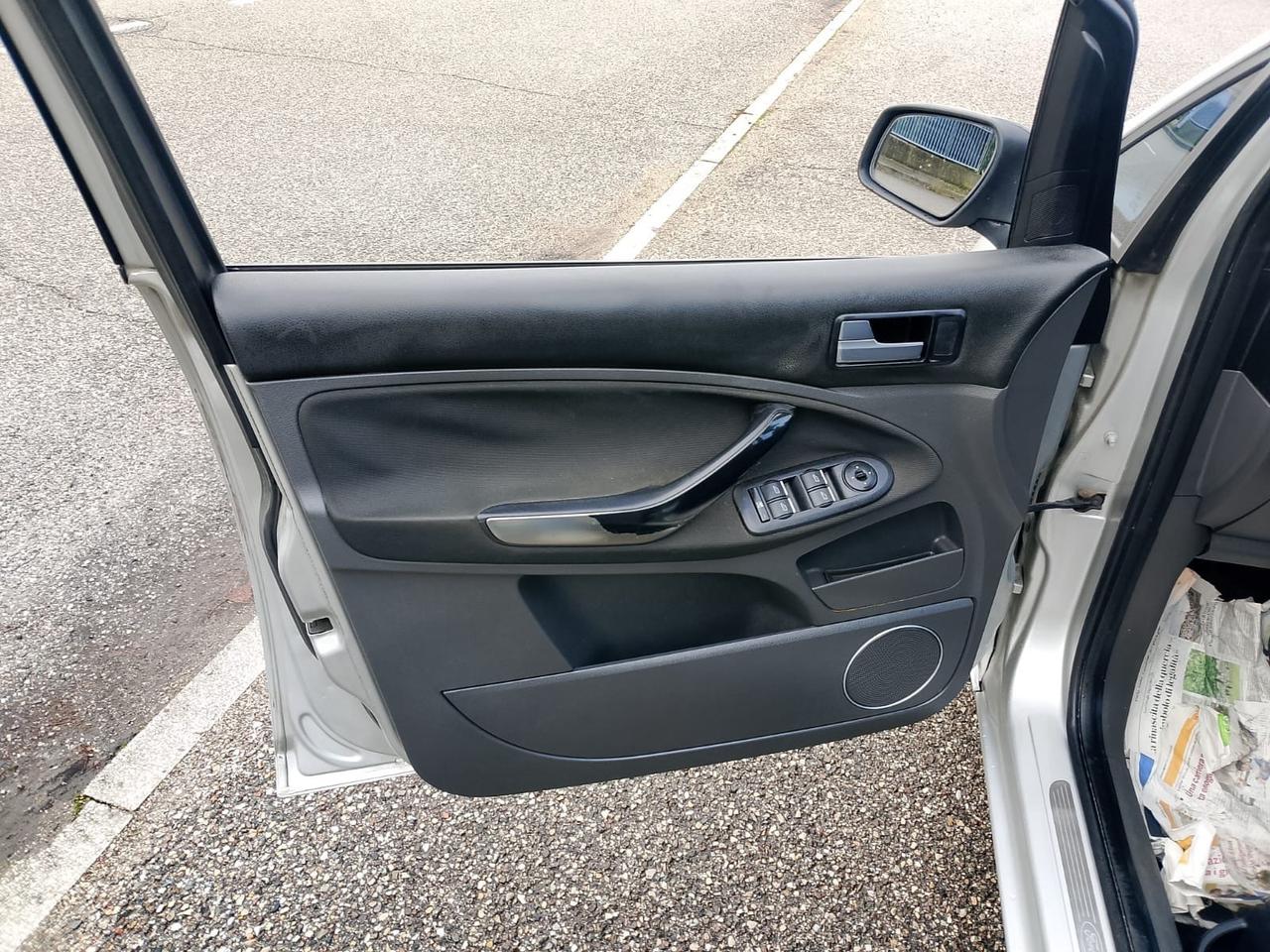 Ford C-Max 1.6 TDCi 90 CV Titanium