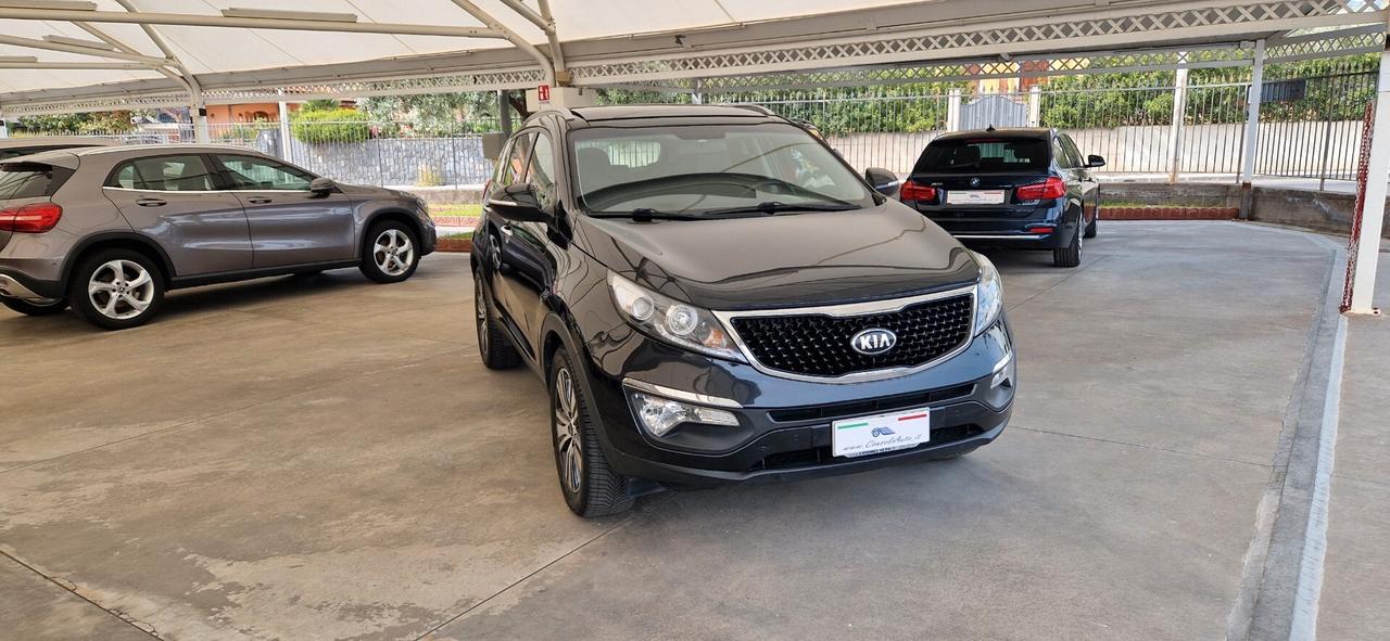 Kia Sportage 1.7 CRDi High Tech *Panorama-Navi-Pelle*