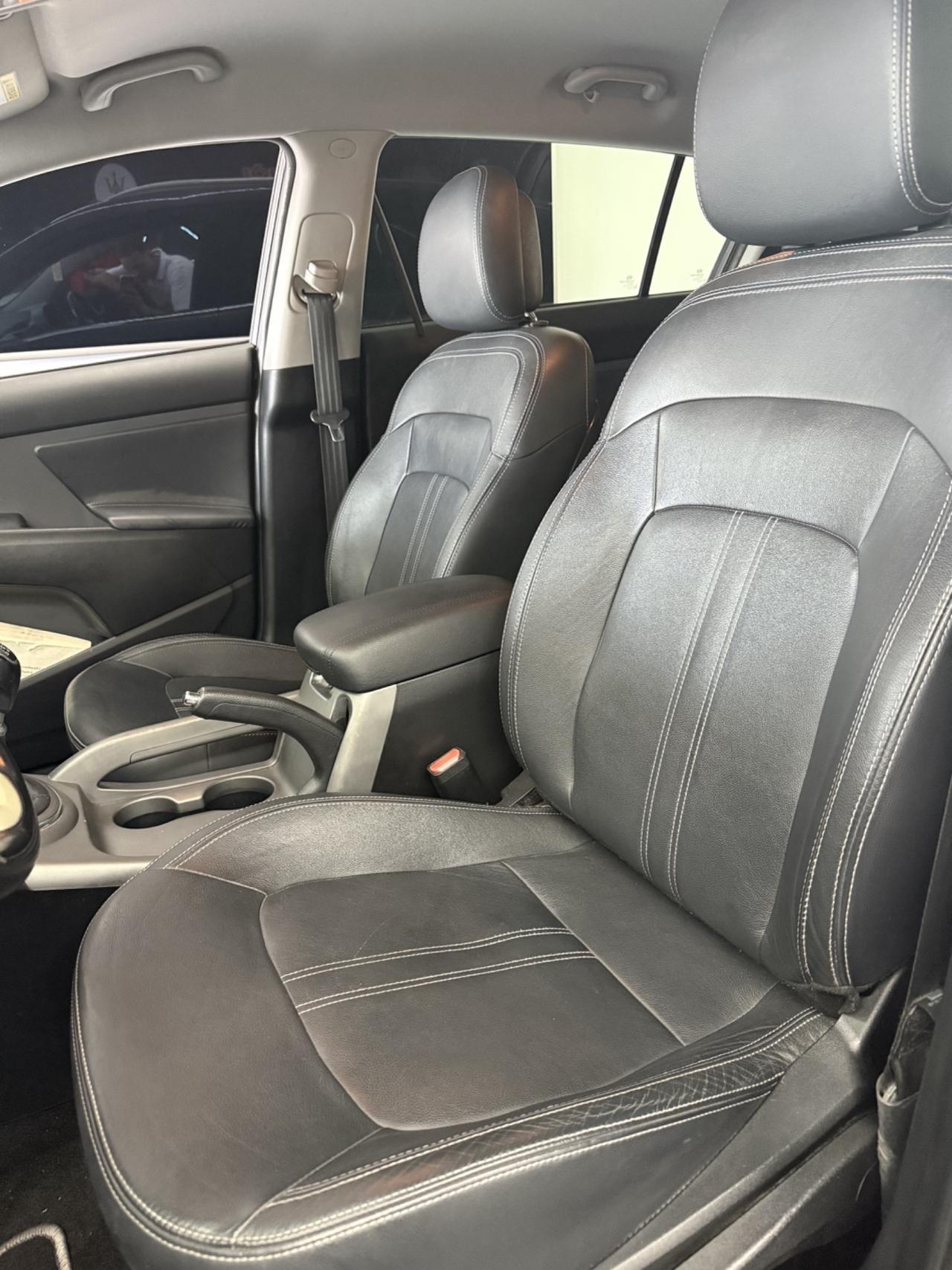 Kia Sportage 1.7 CRDI VGT 2WD high tech