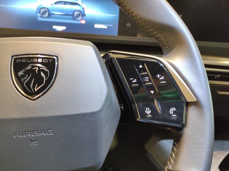 PEUGEOT 5008 3ª serie - 5008 Hybrid 145 e-DCS6 Allure