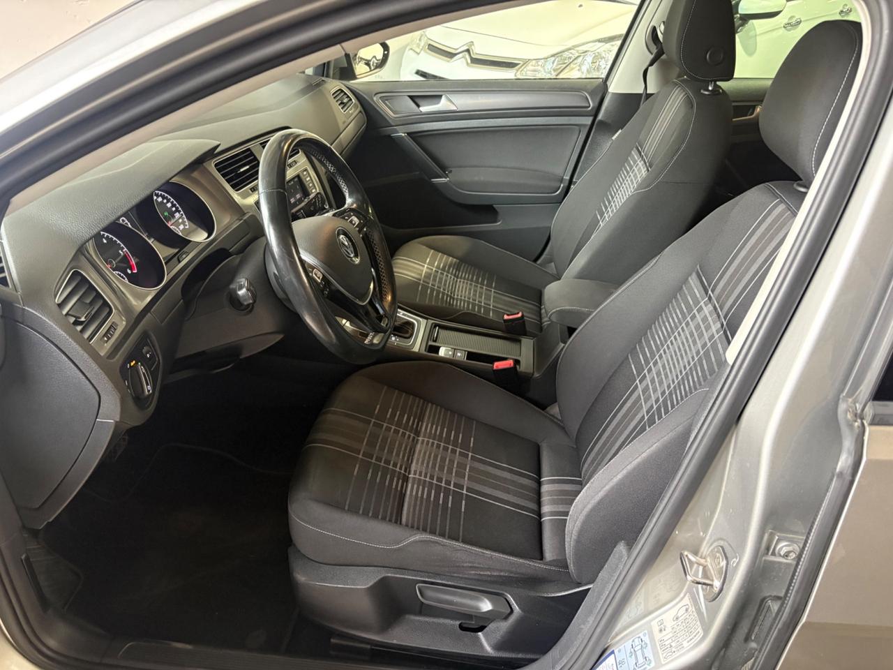 Volkswagen Golf 1.6 TDI 110 CV DSG 5p. Highline BlueMotion Technology