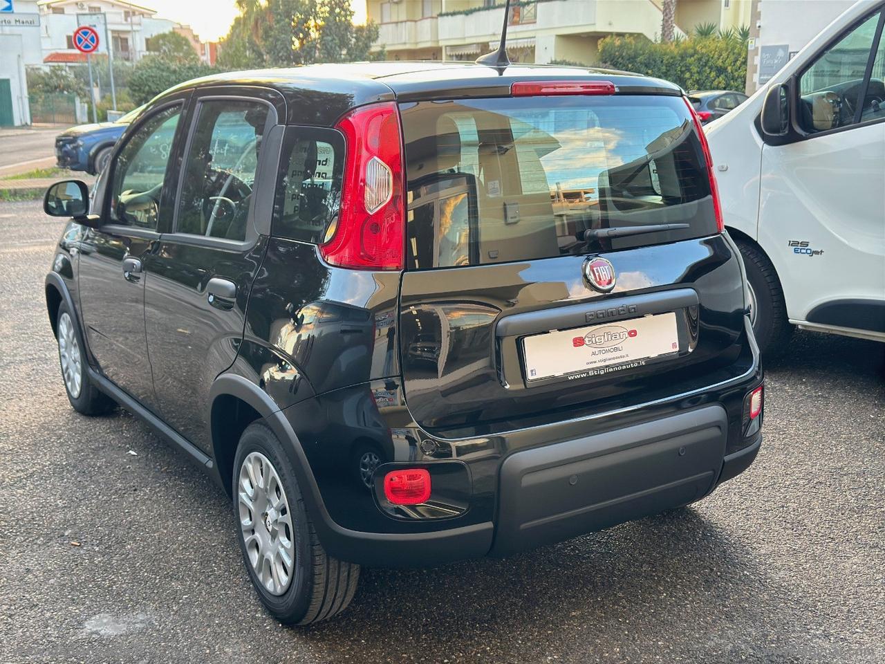 FIAT Panda 1.0 FireFly S&S Hybrid PACK CITY