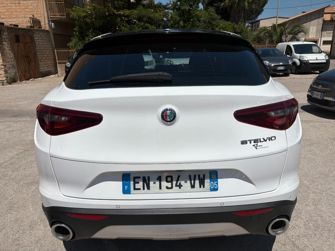 Alfa Romeo Stelvio 2.2 Turbodiesel 180 CV AT8 RWD Business