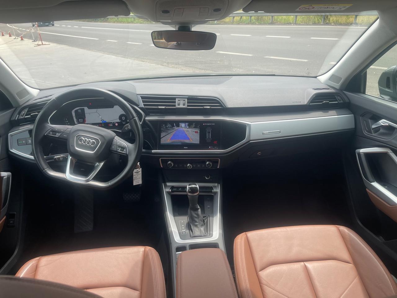 Audi Q3 35 TDI quattro S tronic Business Advanced