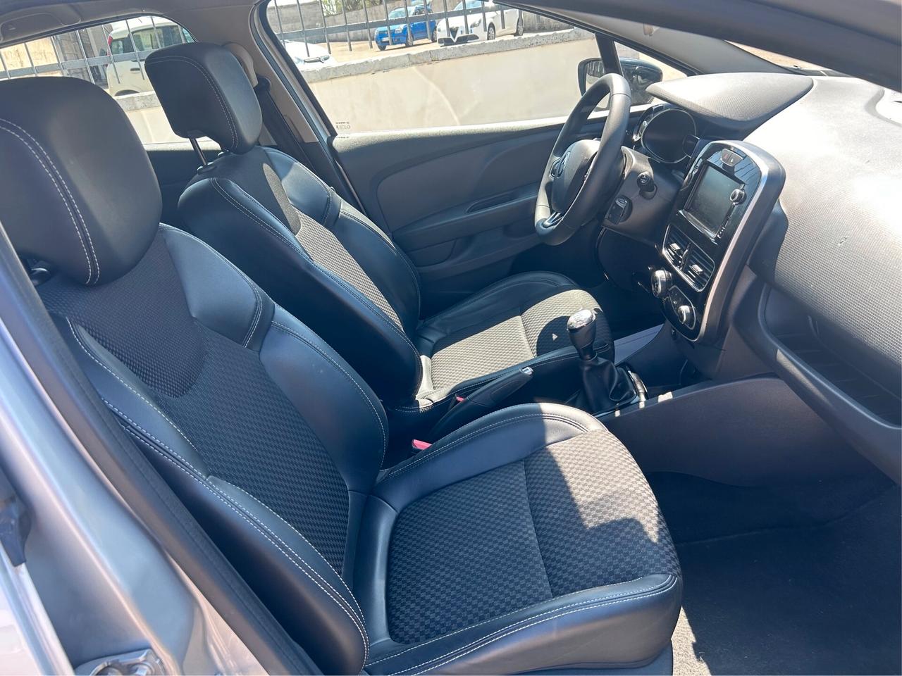 Renault Clio dCi 8V 75 CV 5 porte Duel