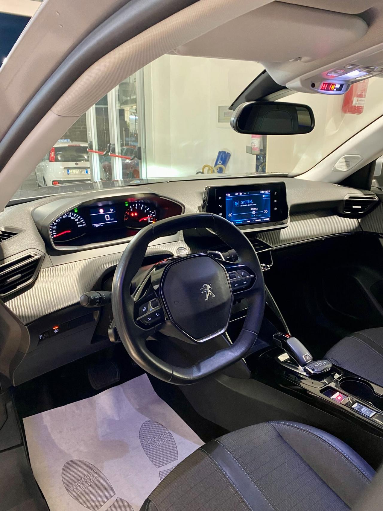 Peugeot 2008 PureTech 130 S&S EAT8 Allure