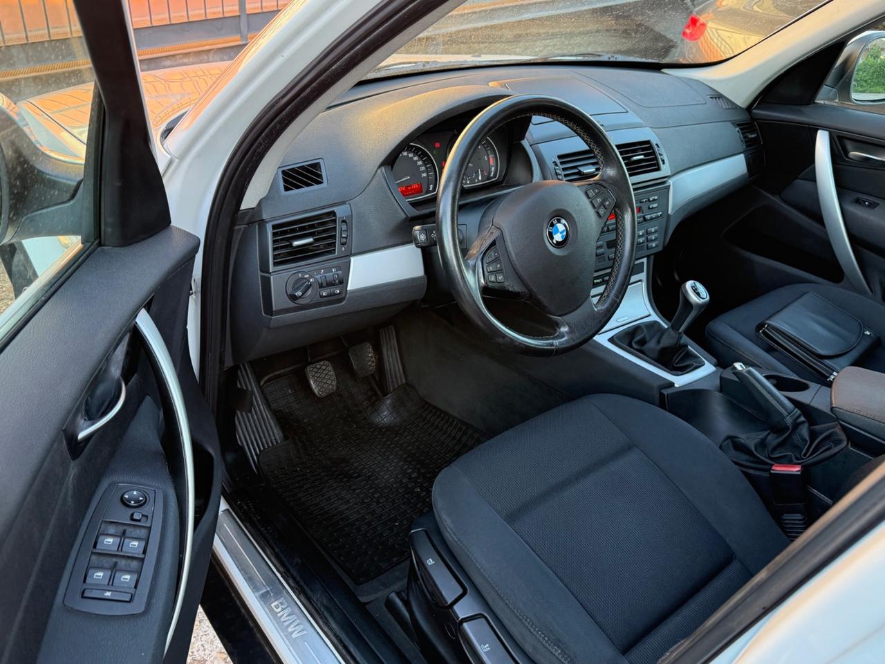 BMW X3 xDrive 2.0d 177CV Futura RESTYLING 2010 E5