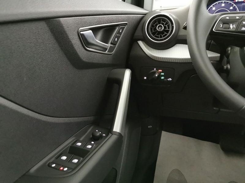 Audi Q2 40 2.0 tfsi Admired Advanced quattro s-tronic