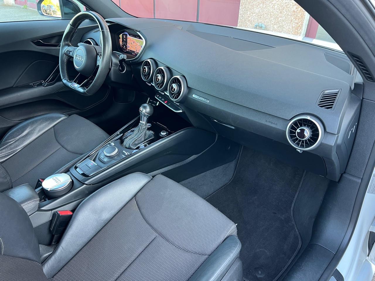 Audi TT 2.0 tfsi S line Sline quattro s-tronic