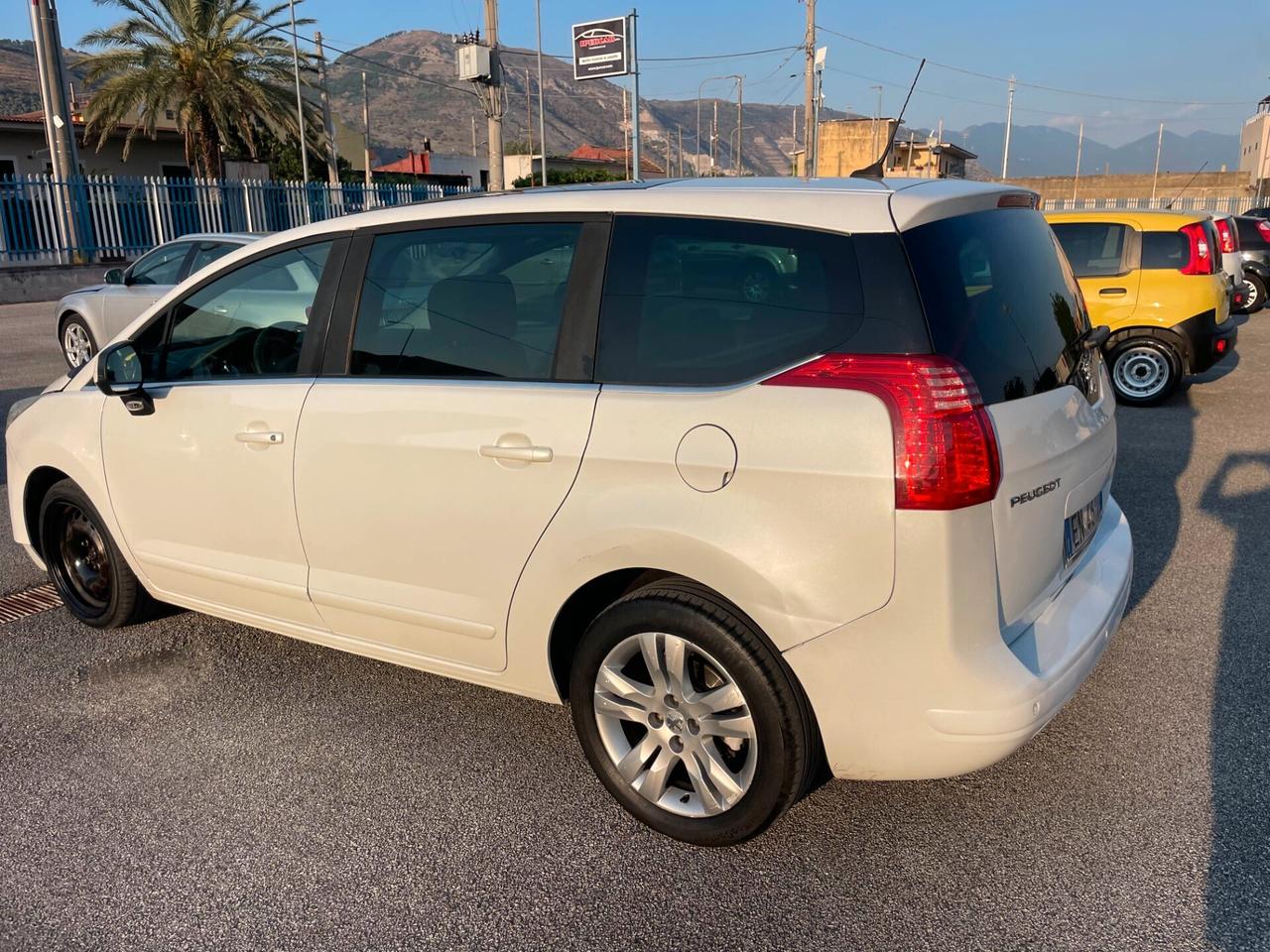Peugeot 5008 2.0 HDi 163CV aut. Allure