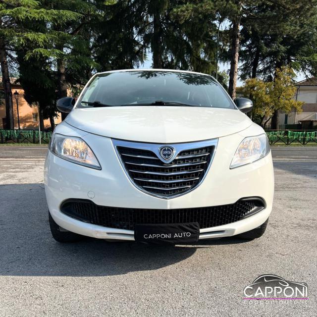 Lancia Ypsilon Ecochic 85 CV 5 porte Metano OK NEOPATENTATI