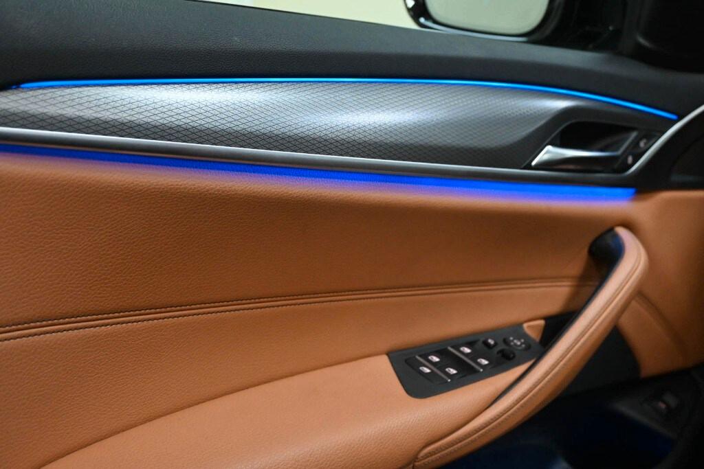 BMW Serie 5(G30/31/F90) 520d 48V xDrive Touring...