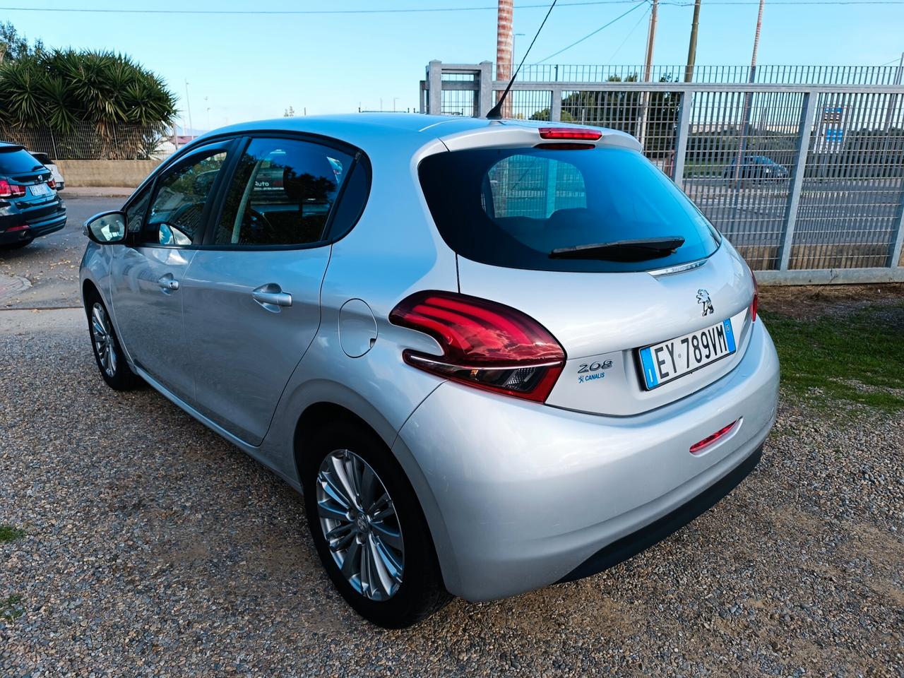 Peugeot 208 PureTech 82 5 porte Allure