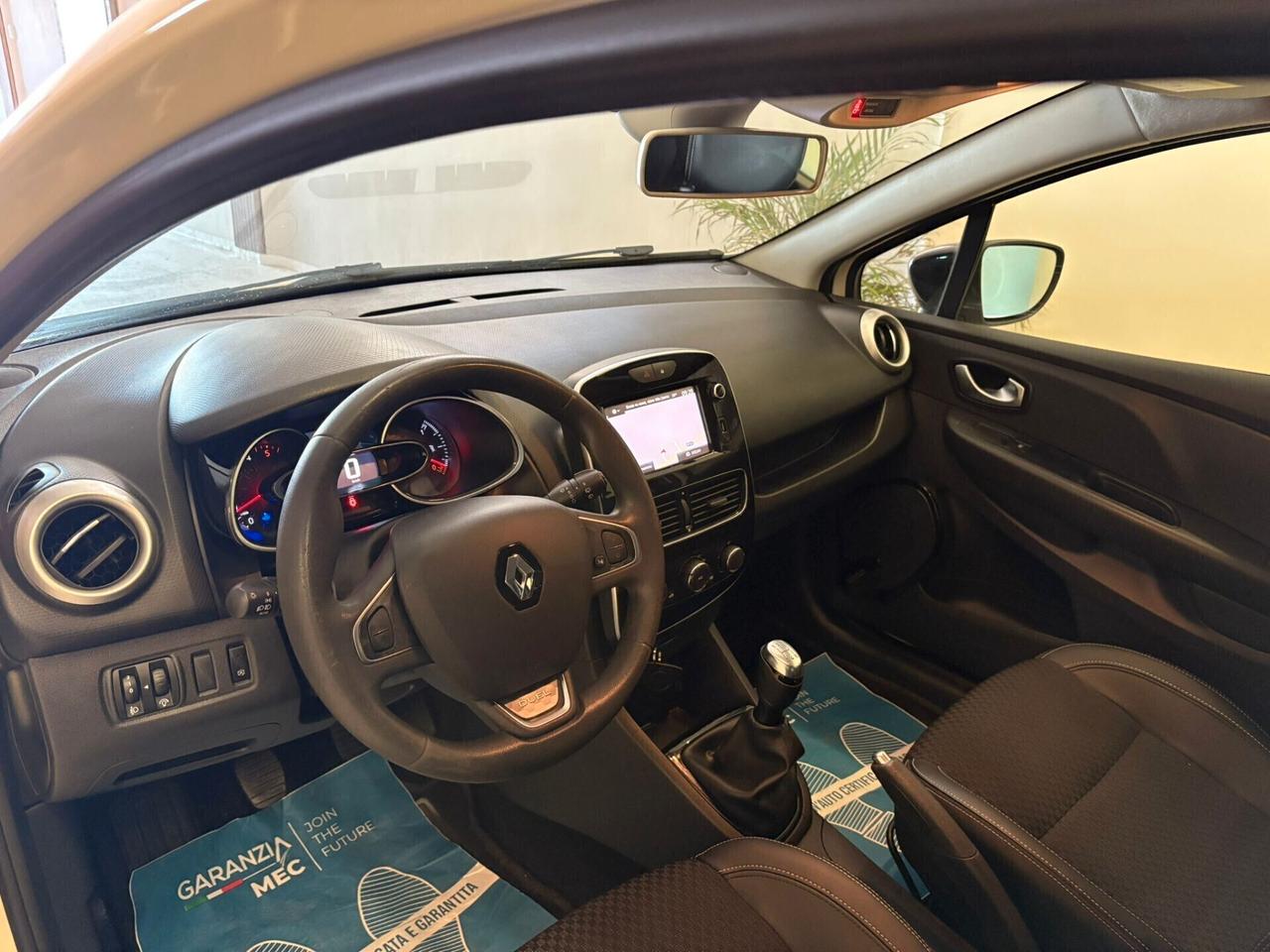 Renault Clio dCi 8V 90 CV EDC 5 porte Duel