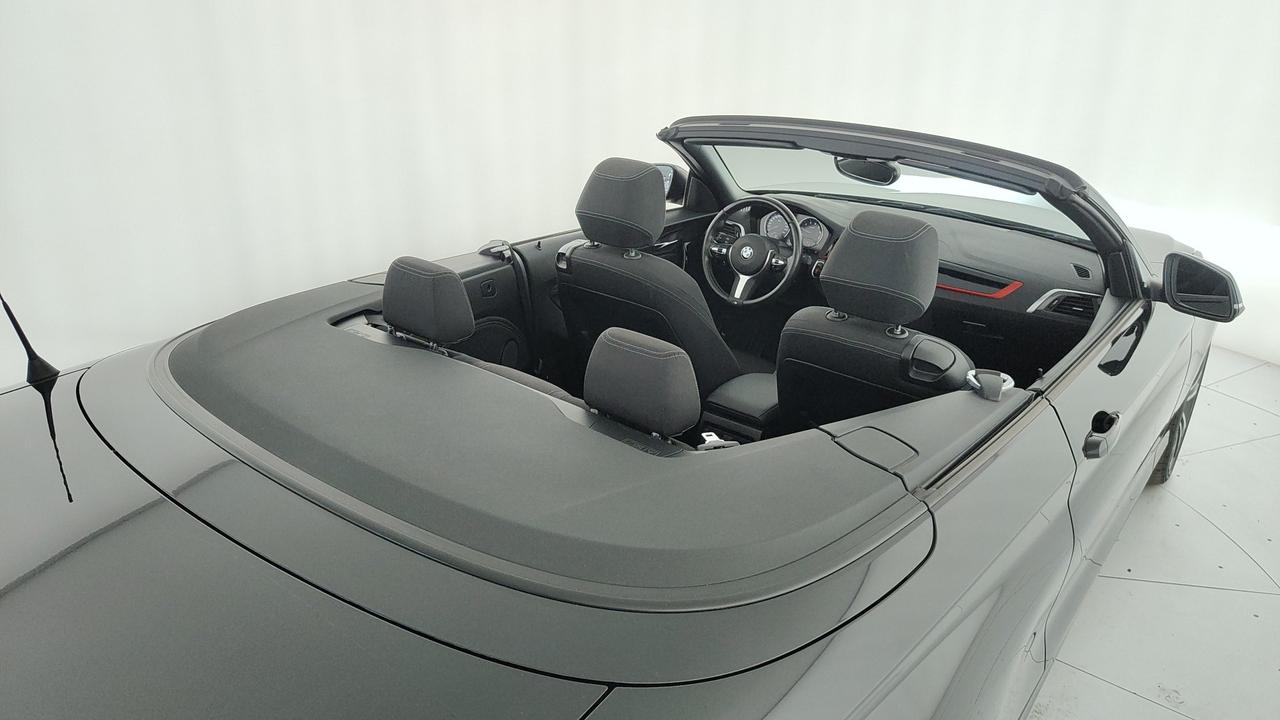 BMW 218i Cabrio Advantage auto my19