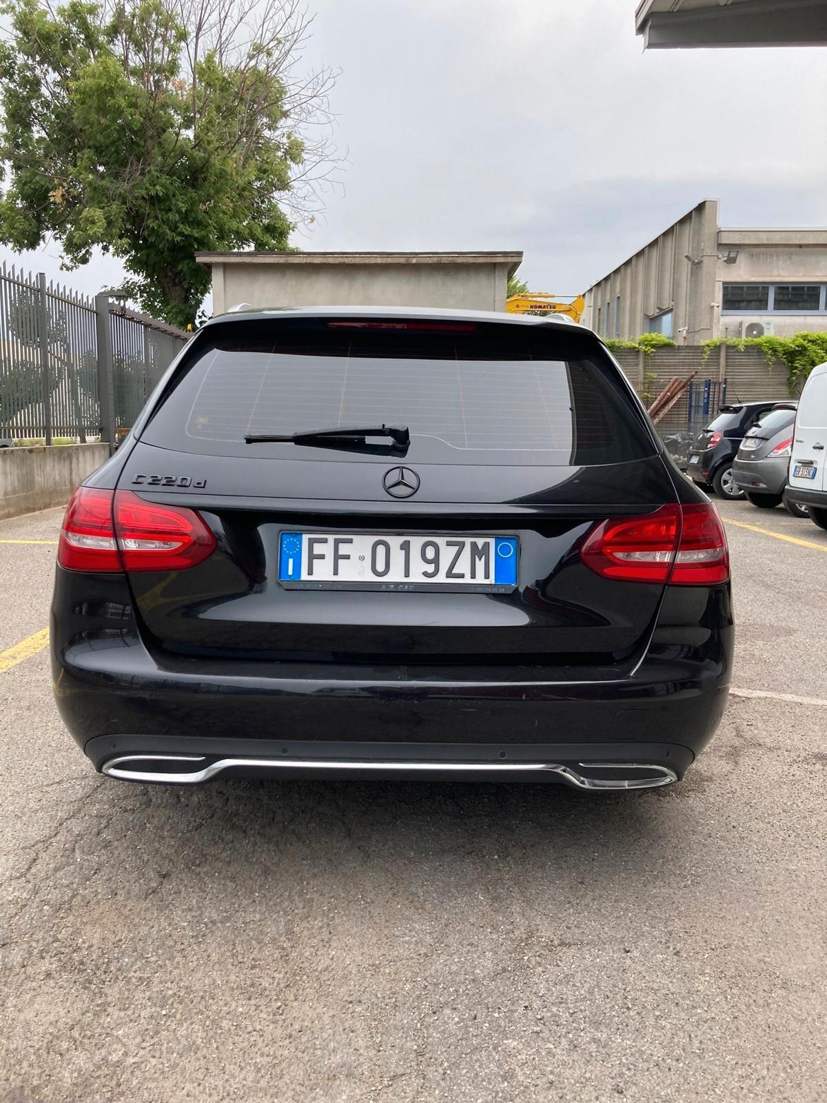 MERCEDES C220 D