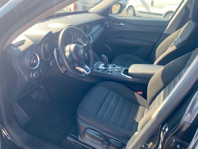 Alfa Romeo Stelvio 2.2 Turbodiesel 160 CV AT8 RWD Business