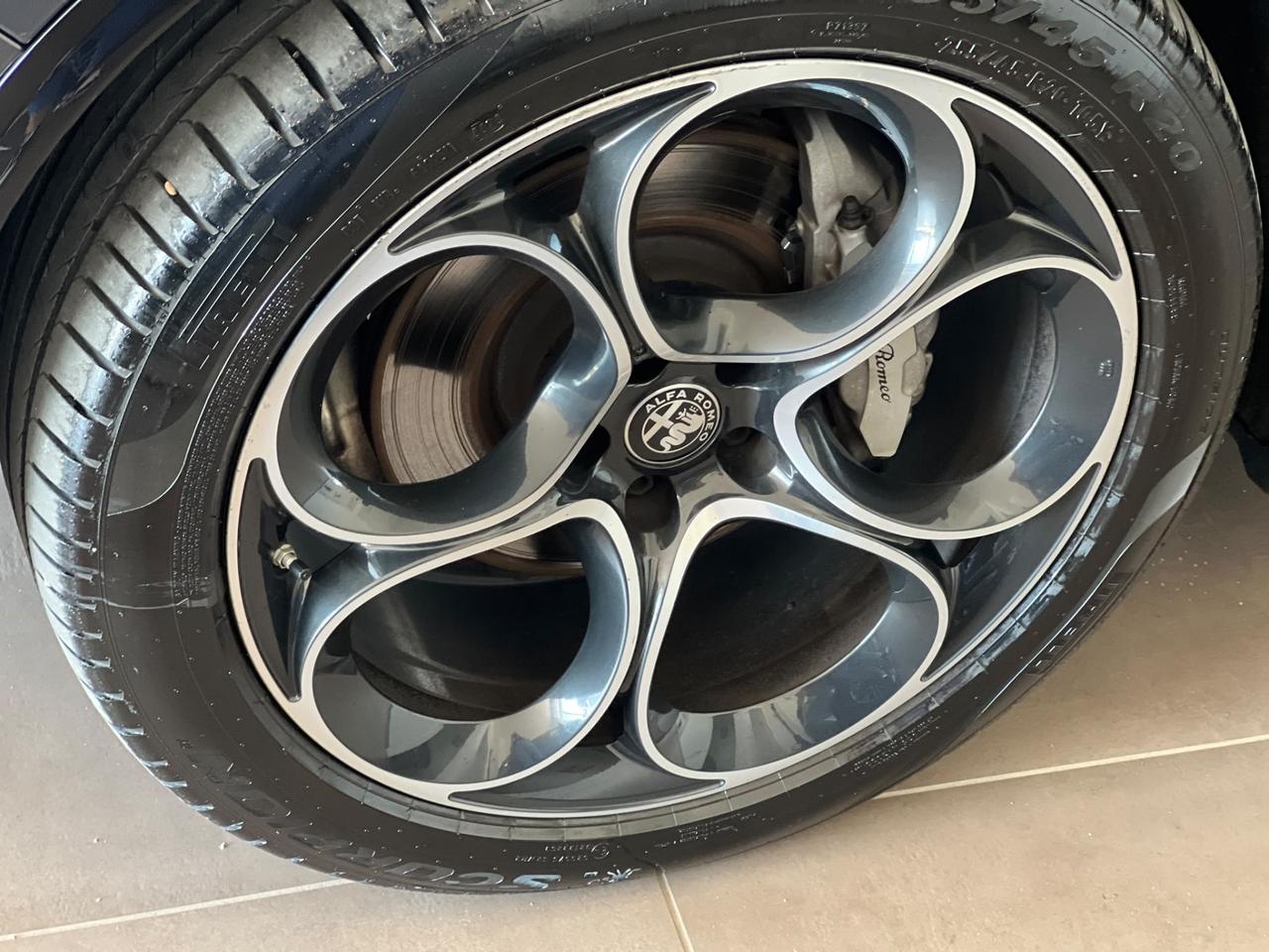 Alfa Romeo Stelvio 2.2 Turbodiesel 210 CV AT8 Q4 Veloce
