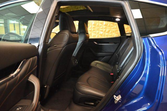 MASERATI Levante 3.0V6 MODENA 350CV F1 TET.21"RADAR CAM360°STRAFULL