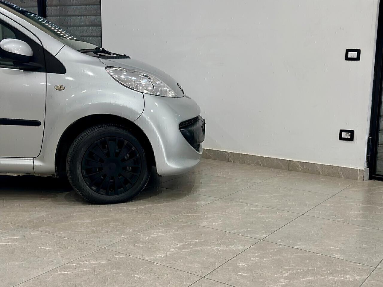 Peugeot 107 1.0 68CV 5p. Plaisir