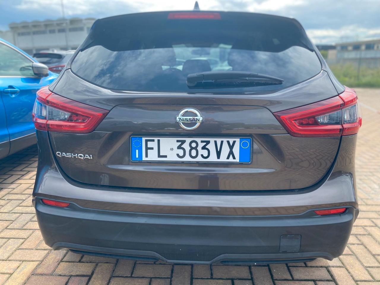 Nissan Qashqai 1.5 dCi Visia sistema navi e retrocamera