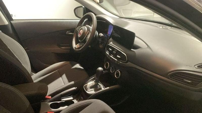 FIAT Tipo 1.5 Hybrid DCT 5 porte Cross