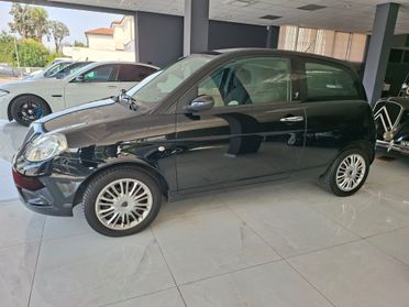 Lancia Ypsilon 1.2 benzina NEOPATENTATI