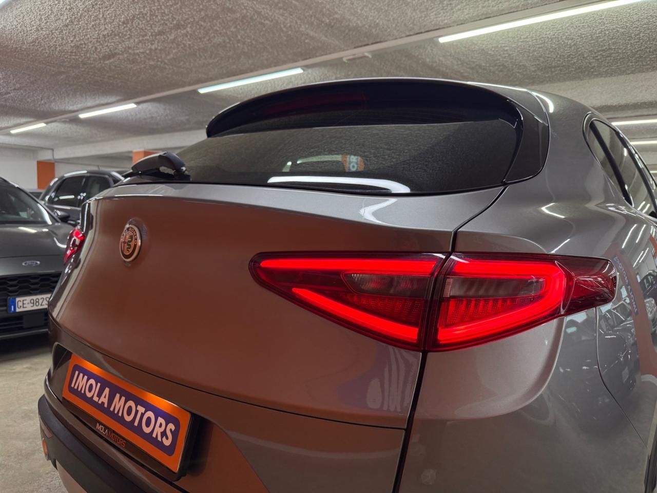 Alfa Romeo Stelvio 2.2 Turbodiesel 160 CV AT8 RWD Business