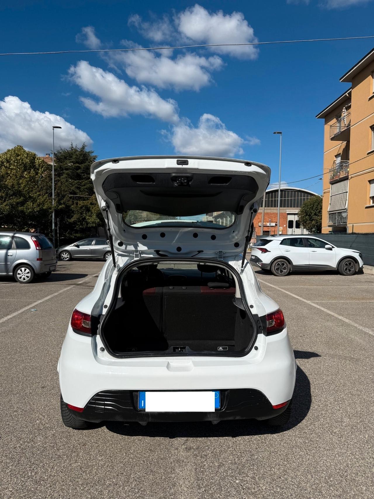 Renault Clio 1.2 GPL - NEOPATENTATI - 12 MESI DI GARANZIA -