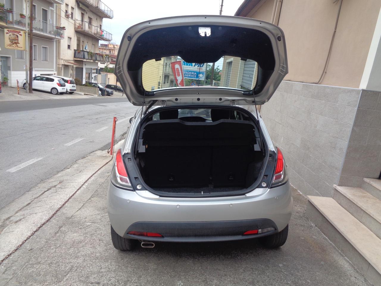 Lancia Ypsilon 1.3 MJT 95 CV S&S Gold (FINANZIABILE)