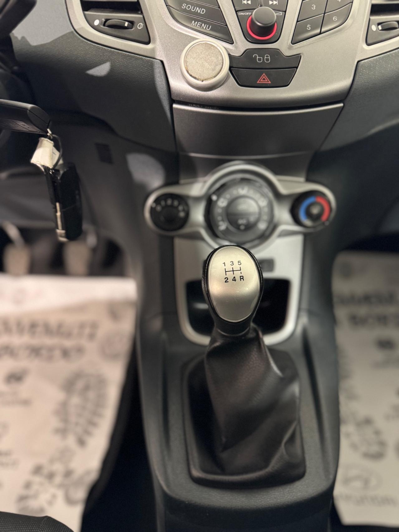 Ford Fiesta 1.2 82CV 3 porte Titanium