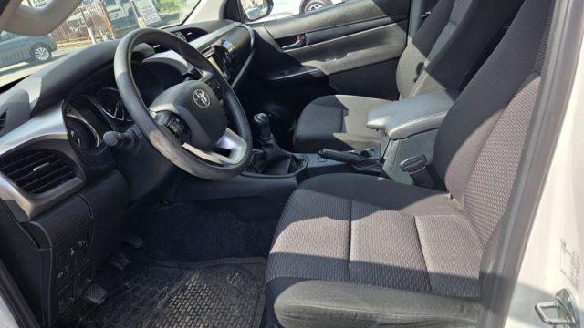 TOYOTA Hilux 2.4 D-4D 4WD 4 porte Double Cab Comfort PERMUTE