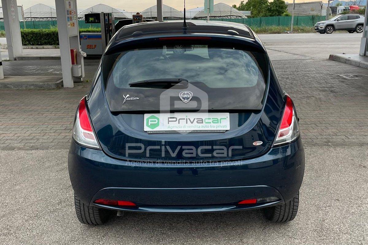LANCIA Ypsilon 1.2 69 CV 5 porte Silver