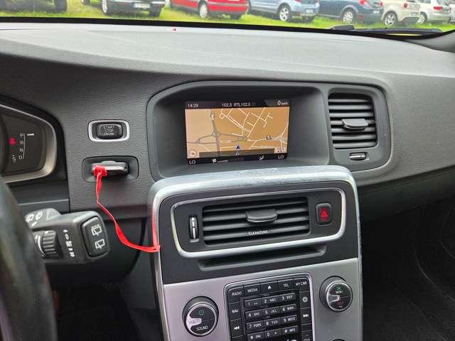 Volvo V60 V60 I 2014 2.0 d2 Momentum geartronic