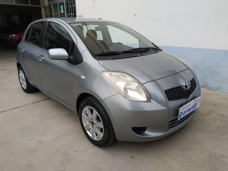 Toyota Yaris Yaris 5p 1.0 Sol