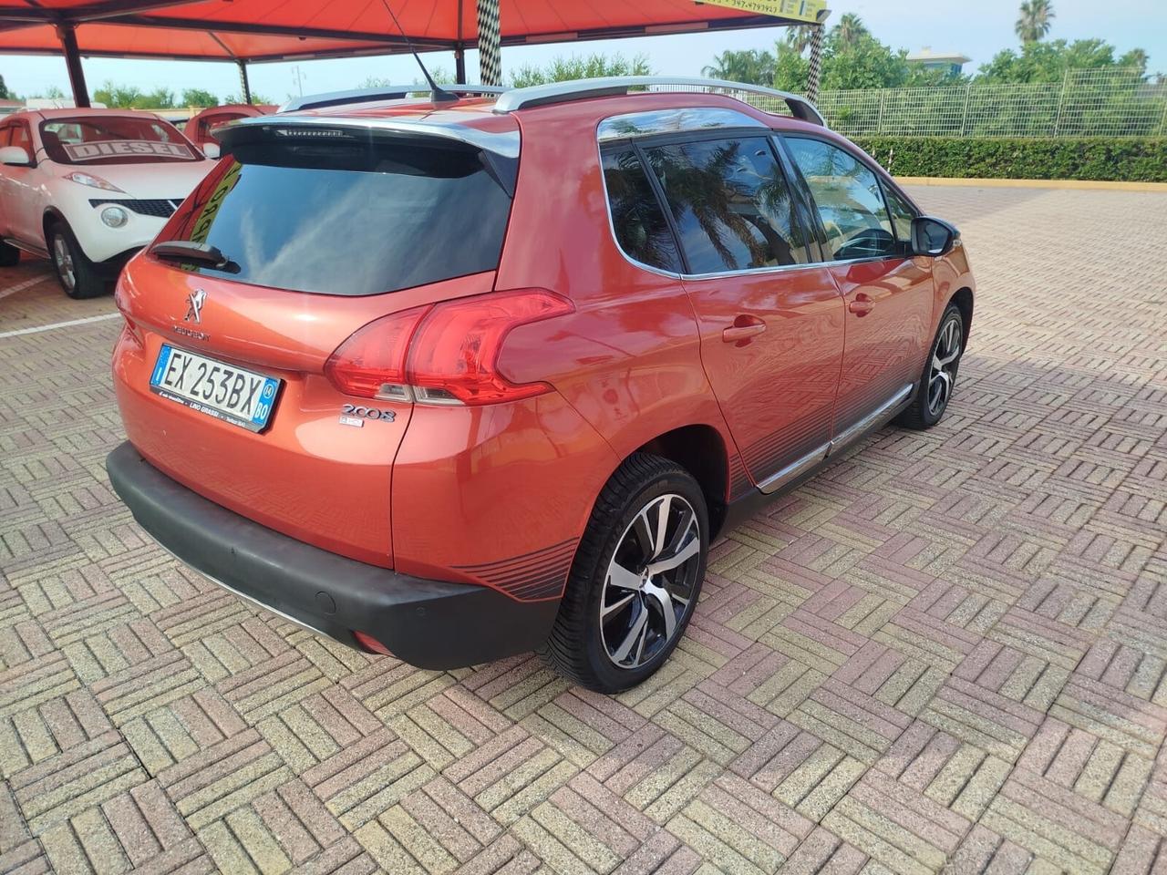 Peugeot 2008 1.6 e-HDi 115 CV Stop&Start Allure