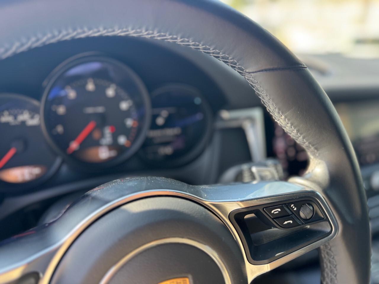 Porsche Macan 2.0 pari al nuovo