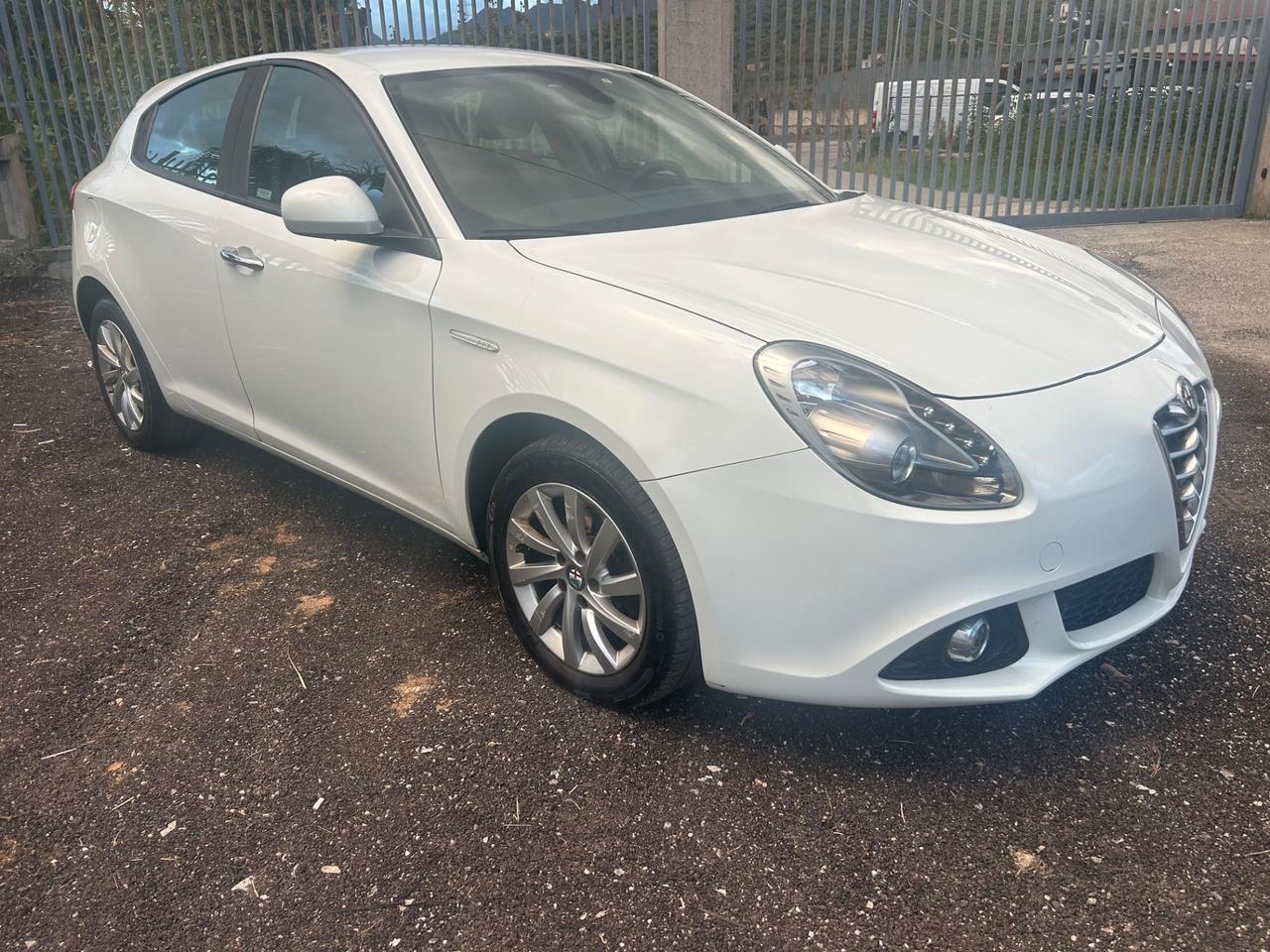 Alfa Romeo Giulietta 1.6 JTDm-2 120 CV Distinctive