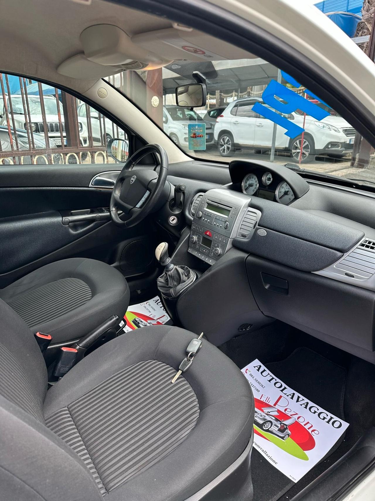 Lancia Ypsilon 1.4 Oro Ecochic GPL
