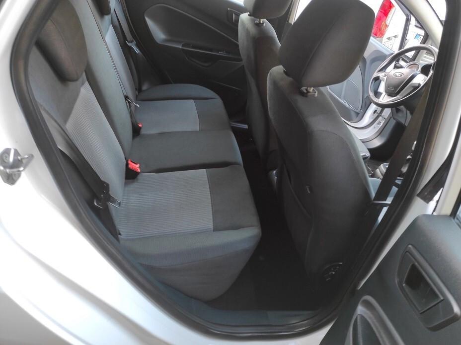 Ford Fiesta 1.4 5 porte Bz.- GPL Titanium