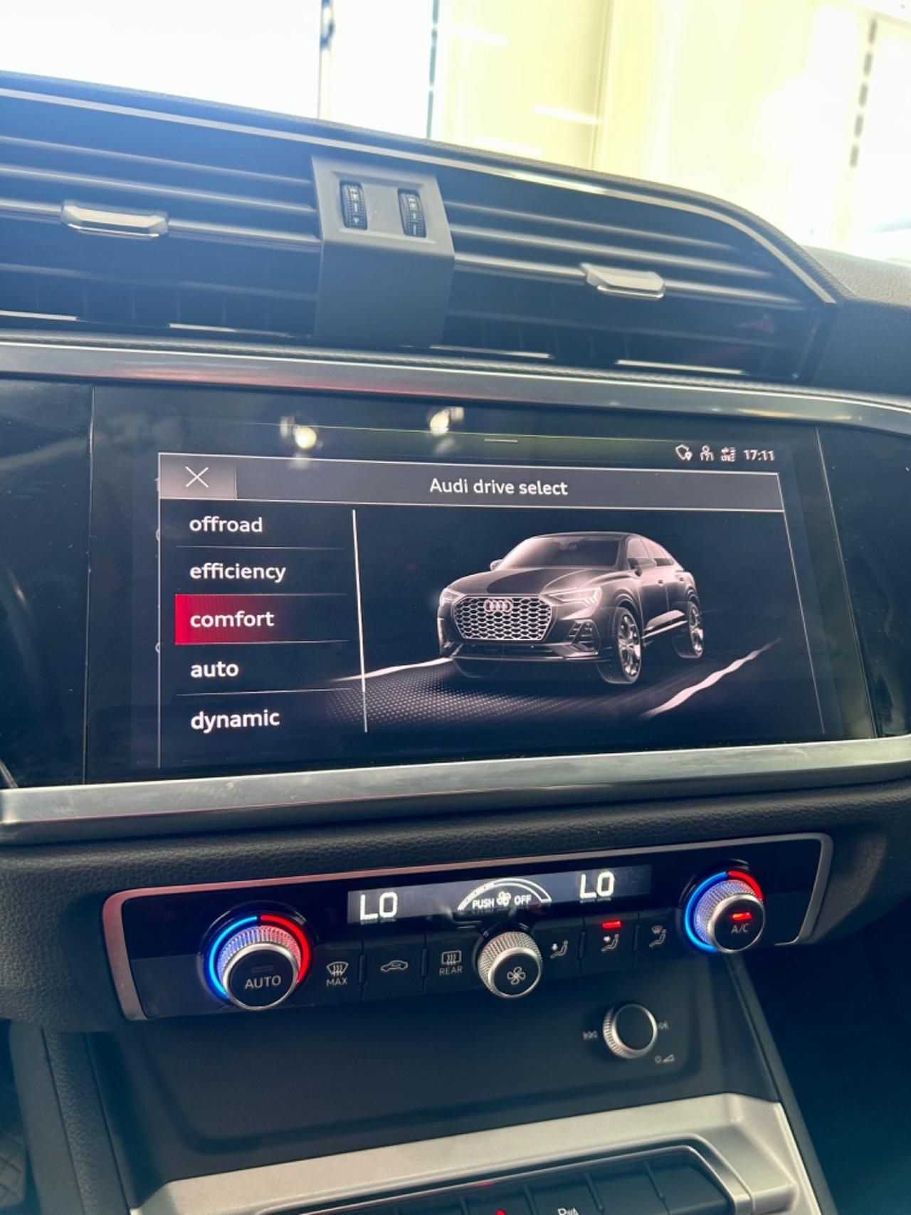 Audi Q3 SPORTBACK S-tronic finanziabile