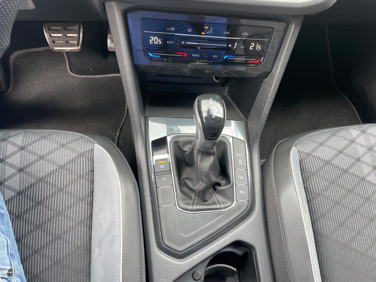 Volkswagen Tiguan 2.0 TDI 150 CV SCR DSG R-Line Telecamera