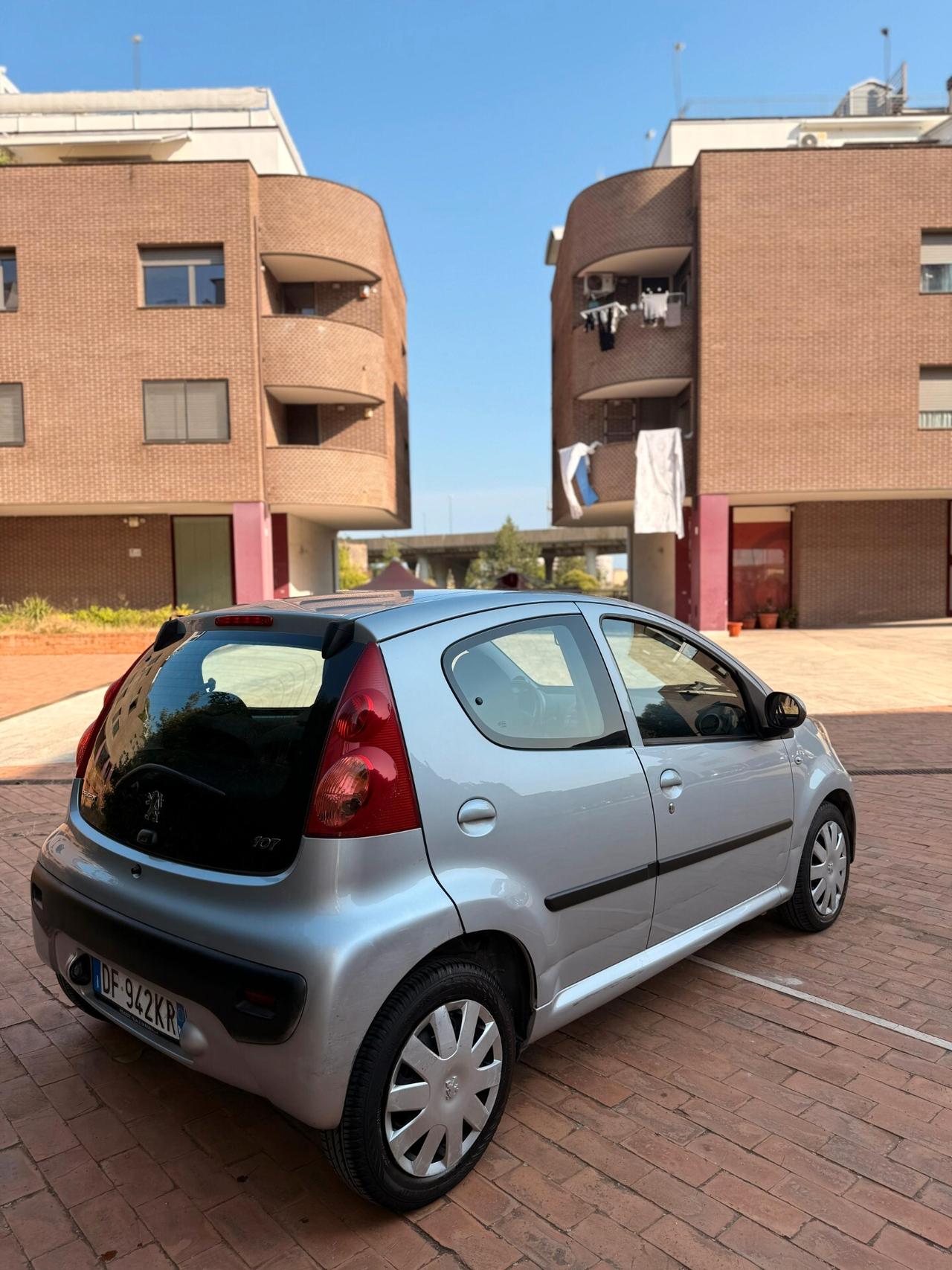 Peugeot 107 1.0 68CV 5p. Sweet Years