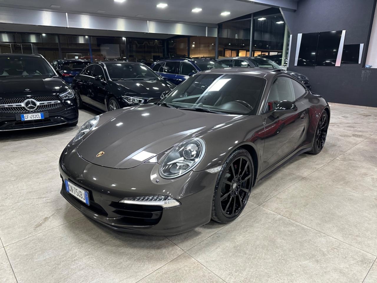 Porsche 911 3.4 Carrera 4 Coupé Scarichi Tetto 2015