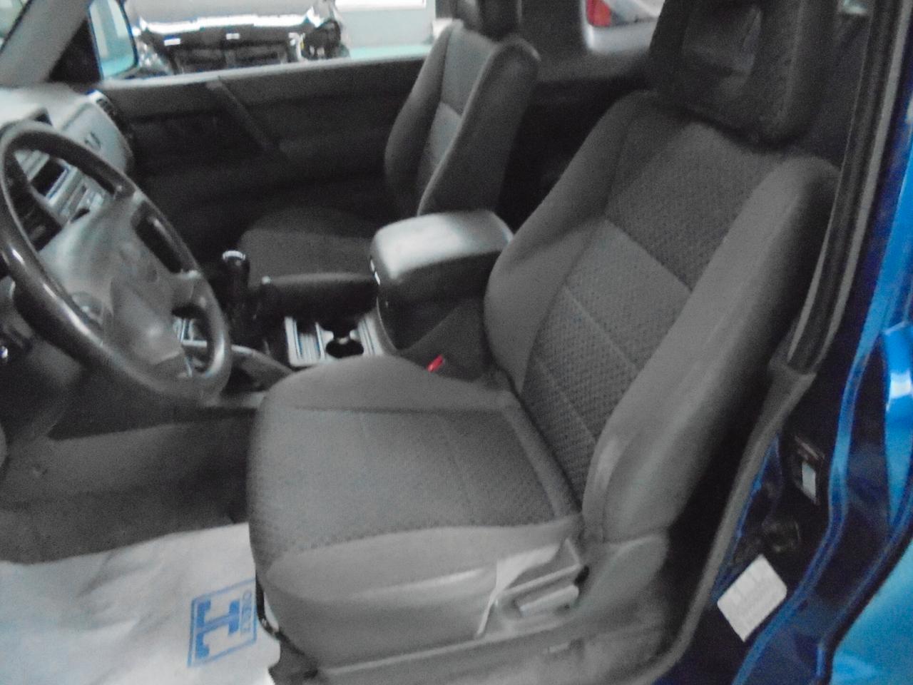 Mitsubishi Pajero 2.5 TDI 3p. GLX 4x4