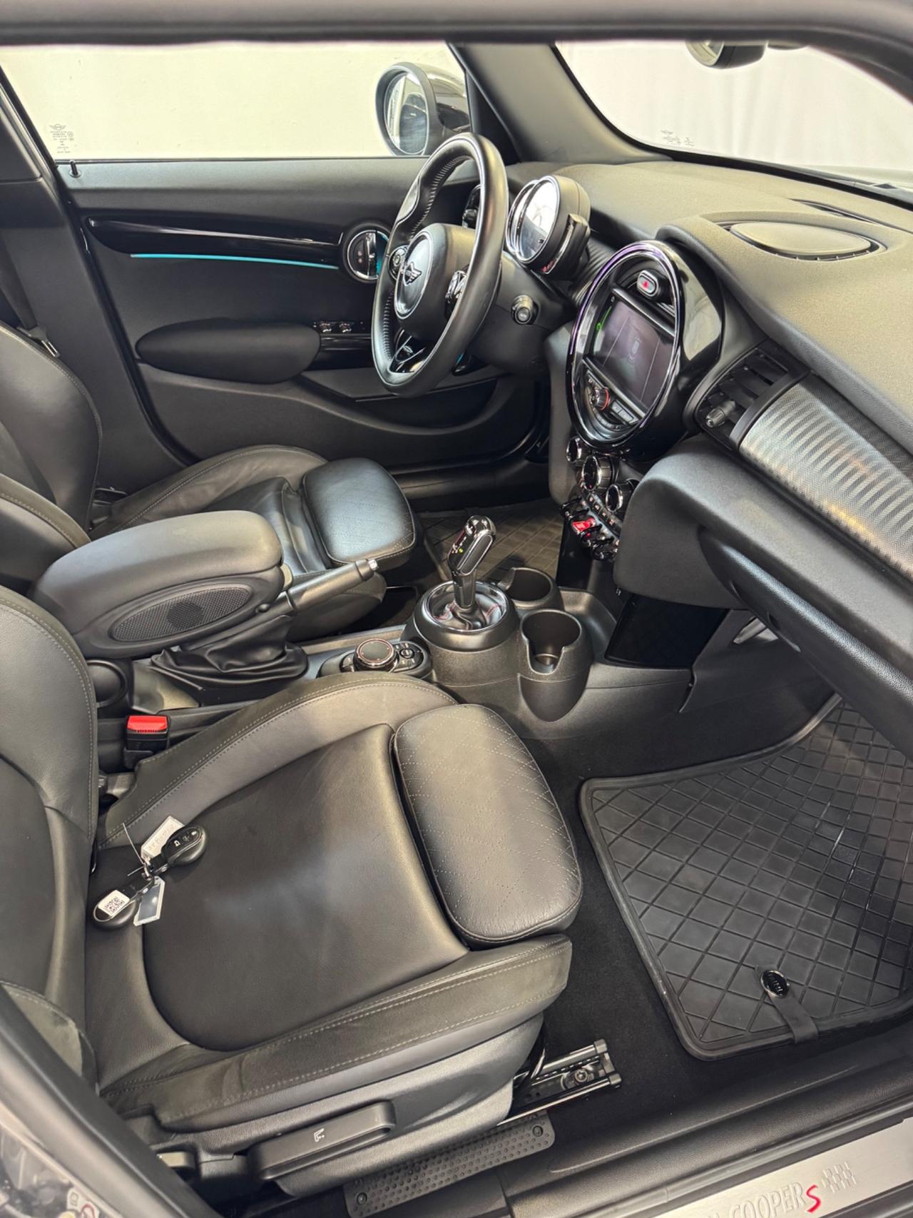 Mini Mini 2.0 Cooper SD aut. Hype 5 porte