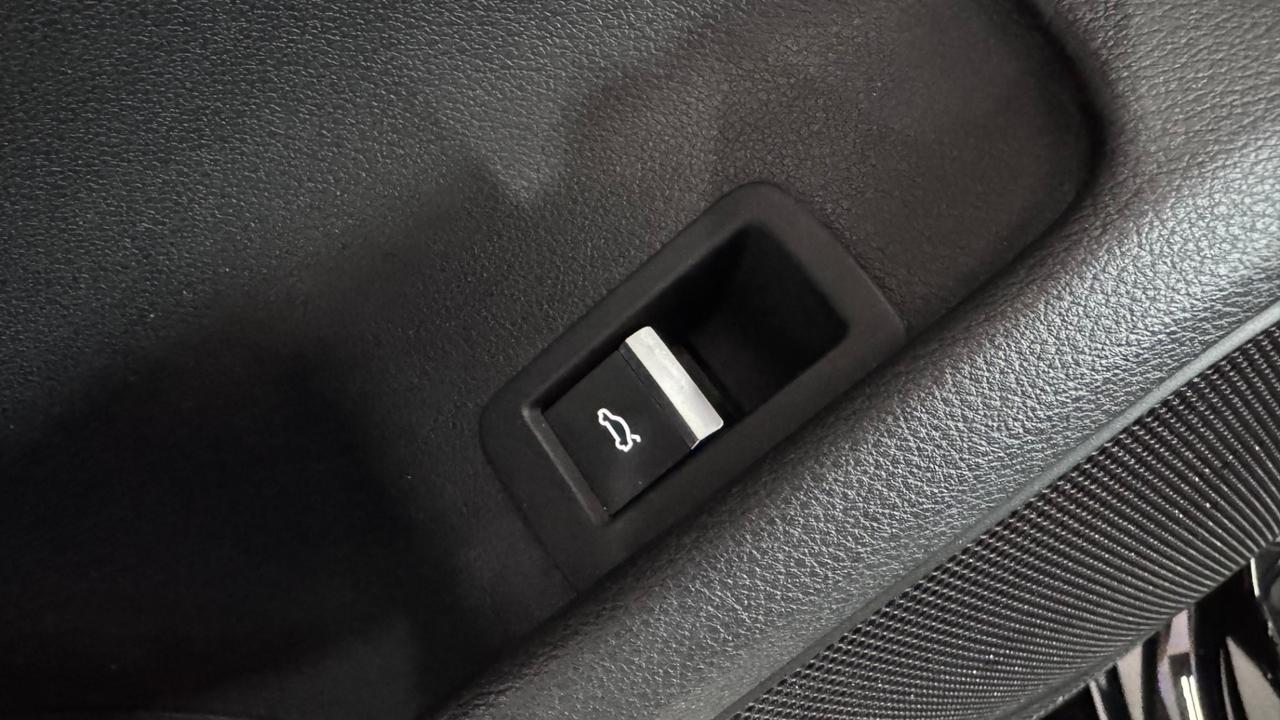 Audi A4 Avant 2.0 TDI 150 CV S tronic S-Line