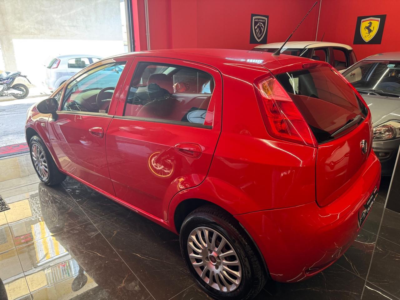 Fiat Punto 1.4 8V 5 porte Natural Power Lounge