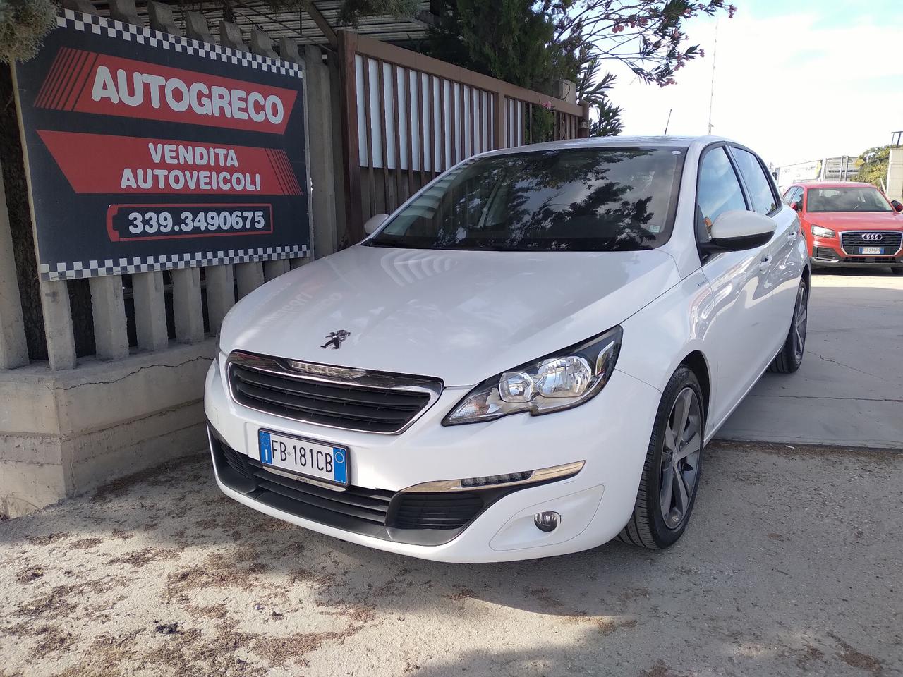 Peugeot 308 BlueHDi 100 S&S Business