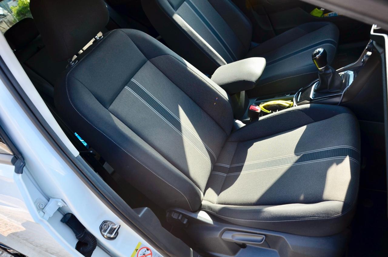 VW T-ROC 1.0 TSI STYLE 115cv, UFF ITALIANA, EURO 6B, SERVICE DIMOSTRABILI, FULL LED, APPLE ANDROID, PERMUTE